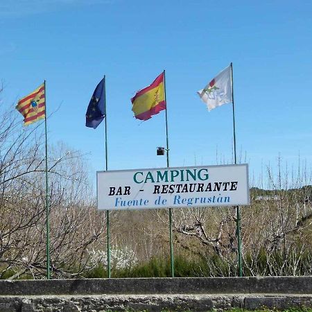 Bungalow & Camping Fuente De Regrustan Graus Dış mekan fotoğraf