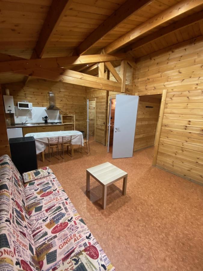 Bungalow & Camping Fuente De Regrustan Graus Dış mekan fotoğraf